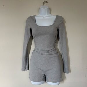 SHEIN Gray Open Back Ribbed Long Sleeve Romper Size S